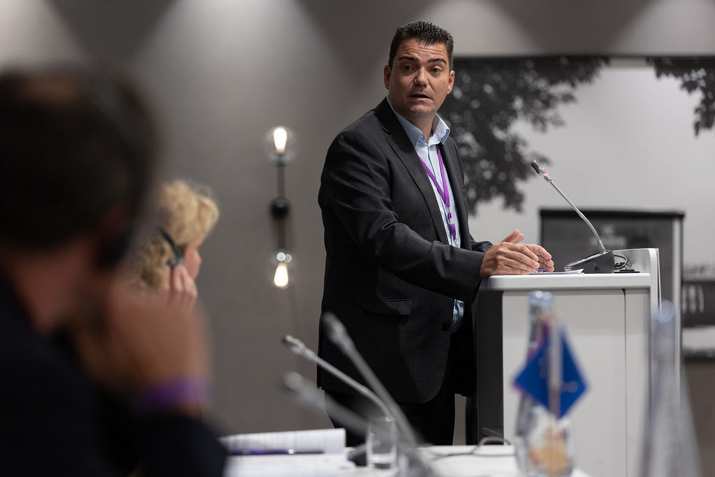 The Nueva Canarias delegate in EFA's General Assembly, Valentín Correa, presenting the motion that originated this political action in EFA General Assembly 2021.